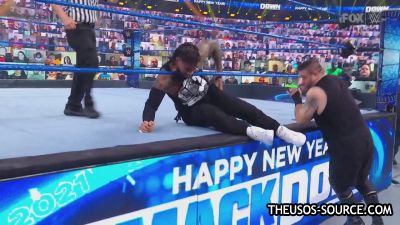 WWESmackDown20210101720pWEBh264-HEEL_mp41050.jpg