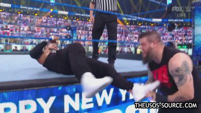WWESmackDown20210101720pWEBh264-HEEL_mp41056.jpg
