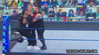 WWESmackDown20210101720pWEBh264-HEEL_mp41082.jpg