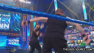 WWESmackDown20210101720pWEBh264-HEEL_mp41124.jpg