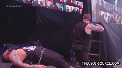 WWESmackDown20210101720pWEBh264-HEEL_mp41391.jpg
