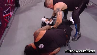 WWE_TLC_2020_PPV_720p_WEB_h264-HEEL_mp41541.jpg