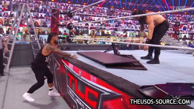 WWE_TLC_2020_PPV_720p_WEB_h264-HEEL_mp42031.jpg