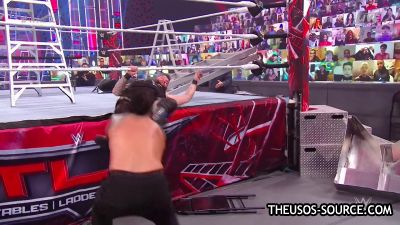 WWE_TLC_2020_PPV_720p_WEB_h264-HEEL_mp42152.jpg