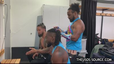 KOFI_KINGSTON_vs__JEY_USO_UpUpDownDown_Championship_Match_mp40702.jpg