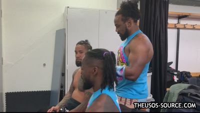 KOFI_KINGSTON_vs__JEY_USO_UpUpDownDown_Championship_Match_mp40986.jpg