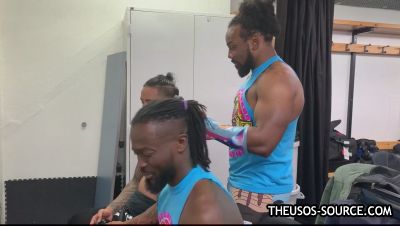 KOFI_KINGSTON_vs__JEY_USO_UpUpDownDown_Championship_Match_mp40991.jpg