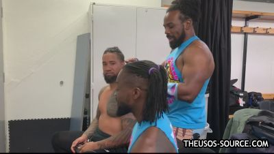 KOFI_KINGSTON_vs__JEY_USO_UpUpDownDown_Championship_Match_mp40999.jpg