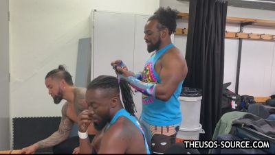 KOFI_KINGSTON_vs__JEY_USO_UpUpDownDown_Championship_Match_mp41221.jpg