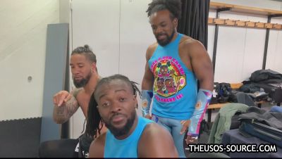 KOFI_KINGSTON_vs__JEY_USO_UpUpDownDown_Championship_Match_mp41262.jpg
