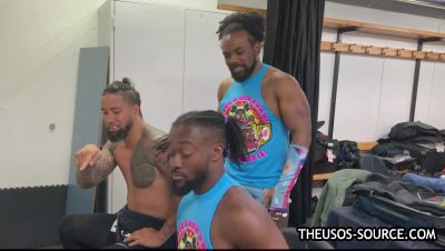 KOFI_KINGSTON_vs__JEY_USO_UpUpDownDown_Championship_Match_mp41264.jpg