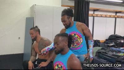 KOFI_KINGSTON_vs__JEY_USO_UpUpDownDown_Championship_Match_mp41277.jpg