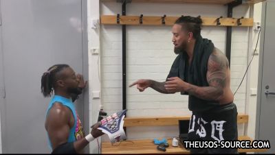 KOFI_KINGSTON_vs__JEY_USO_UpUpDownDown_Championship_Match_mp41362.jpg