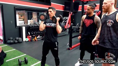 The_Usos___Athlean-X_PART_TWO___Ep_00_03_32_02_320.jpg