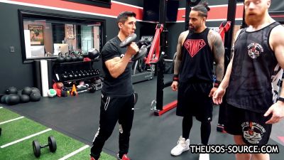 The_Usos___Athlean-X_PART_TWO___Ep_00_03_34_07_324.jpg