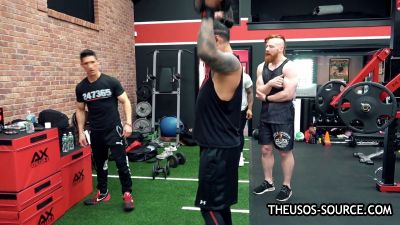 The_Usos___Athlean-X_PART_TWO___Ep_00_05_37_09_517.jpg