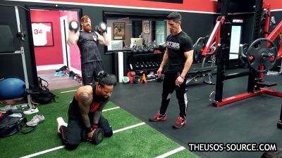 The_Usos___Athlean-X_PART_TWO___Ep_00_09_41_01_898.jpg