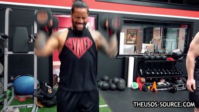 The_Usos___Athlean-X_PART_TWO___Ep_00_10_07_09_940.jpg