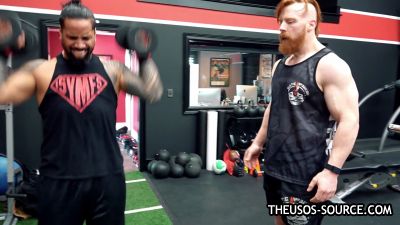 The_Usos___Athlean-X_PART_TWO___Ep_00_10_15_06_952.jpg