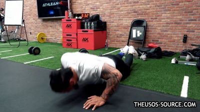 The_Usos___Athlean-X_PART_TWO___Ep_00_16_36_00_1548.jpg
