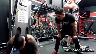 The_Usos___Athlean-X_PART_TWO___Ep_00_19_11_07_1792.jpg